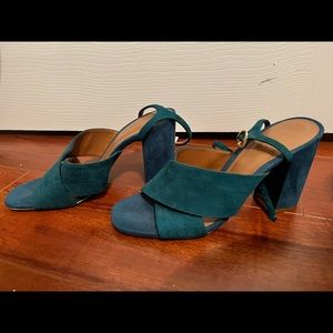 Zara 1 .5 inch block heel straps sandal in 38